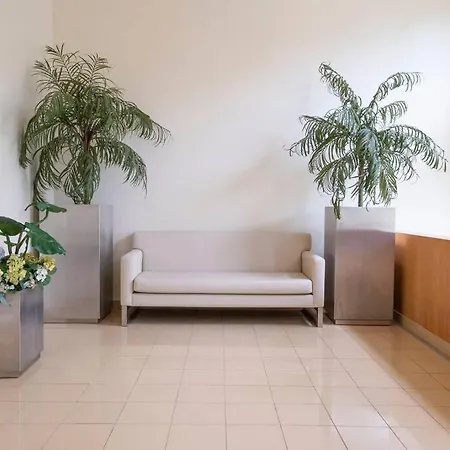 Sarah's By Galmi Lägenhet