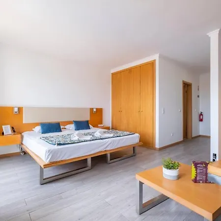 Sarah's By Galmi Апартаменты Канису