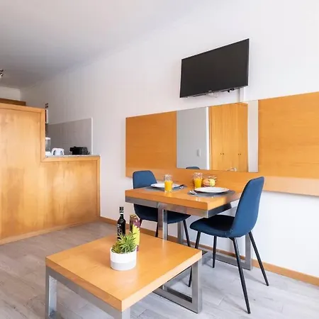 Sarah's By Galmi Apartman Caniço