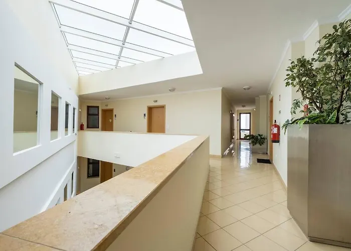 Sarah's By Galmi * Caniço